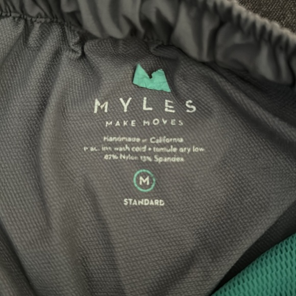 Myles Make Moves Shorts - Picture 2 of 2